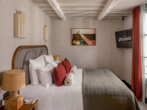 Hotel Suzie Blue