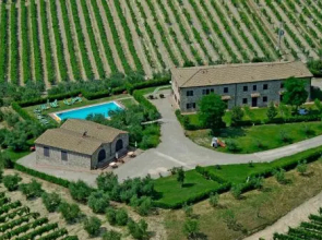 Azienda Massi - Agriturismo Macinatico1
