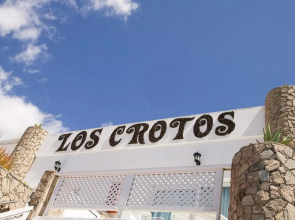 Los Crotos