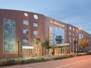 Crowne Plaza Venice East by IHG