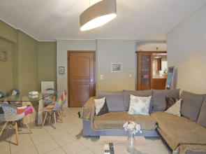 Seaside Apartment in Piraeus