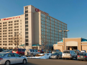 Holiday Inn Newark International Airport by IHG