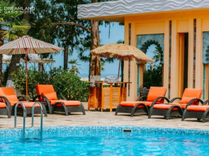 Dreamland Oasis luxury apartment