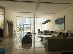 Peninsula Cancun Beachfront