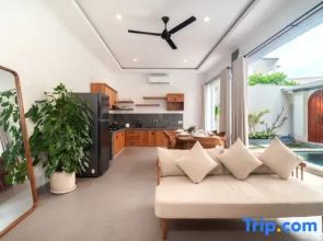 NEW 3BR Villa in Berawa w/ Private Pool Fast Wi-Fi