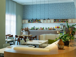 Element Al Mina, Dubai
