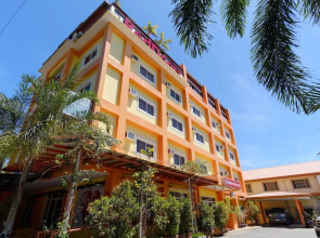 Rodolfo Royale Hotel by RedDoorz