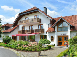 Rhön Hotel Sonnenhof - Restaurant & Café