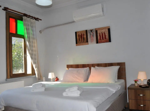 Rooftop Balat Rooms and Apartments Vodina