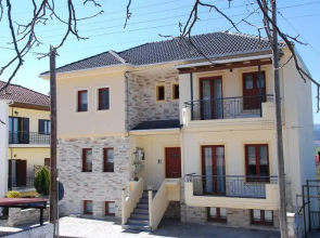 Nikos Apartments