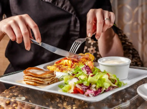 Deluxe Hotel «Купава»