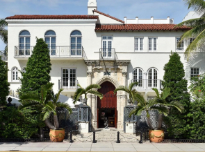 The Villa Casa Casuarina