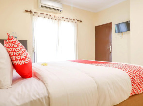 Super OYO 1654 Maha Bharata Kuta Inn