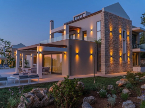 Carpe Diem Villa - Luxurious, 1,5km From The Beach