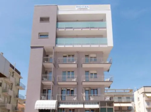 Hotel Jonni