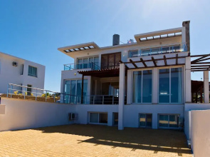 Villa Ocean View by Amy Villas