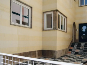 Oxford Green House by LovelyStay