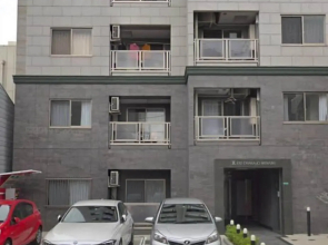 Sunny and Comfortable  Apartment 73