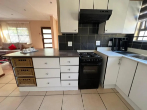 Safi Holiday House - 3 bedroom