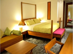 The Sky Imperial Aarivaa Luxury Homestay