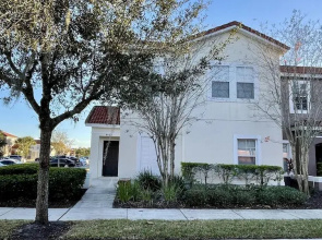 Cozy 4 Bedroom w Pool Close to Disney 4562