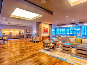 Hilo Hawaiian Hotel, Trademark Collection by Wyndham