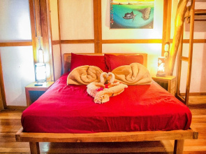 Bahia Rica Fishing & Kayak Lodge