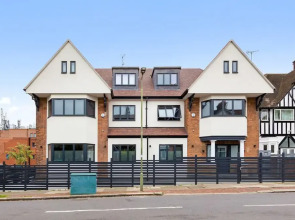Chic Studio in Golders Green Near Tube Station