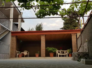 White House in Kakheti Eniseli