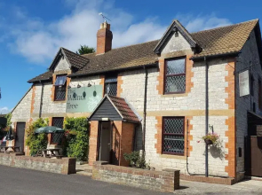 Walnut Tree Hotel