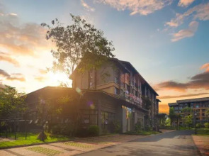 Nanxing holiday hotel (Mount Emei tourist center, Emeishan high-speed railway station)