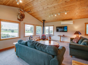 PV - Yellowstone River Retreat
