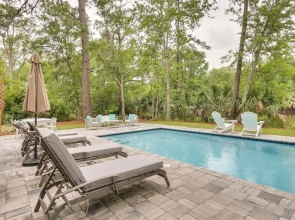 Golf, Dine & Swim: Sleek Palmetto Dunes Home!