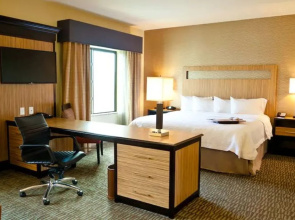 Hampton Inn & Suites Salinas