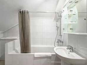 Отель Тиара