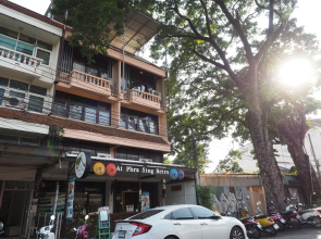 AT Phra Sing Retro