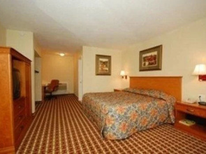 Motorsports Inn and Suites