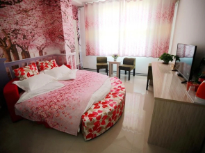 Jiayuguan City Hard Rock Hotel art theme