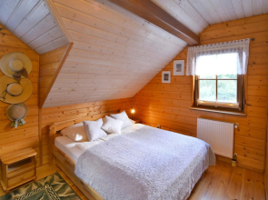 Holiday Home by the Lake, Private Garden, Oswino