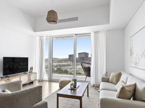 WelHome - Urban Tranquil Retreat In The Heart of Yas Island