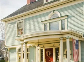 A B&B at the Edward Harris House Inn