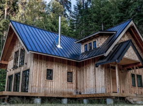 Cedar Brae Chalet Chalet 2 NW Comfy Cabins