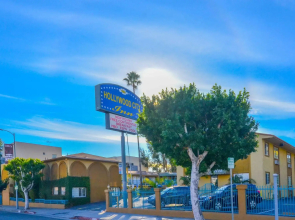 Hollywood City Inn