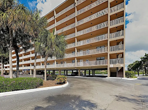 New Listing! Waterfront W/ Pool & Dock 2 Bedroom Condo