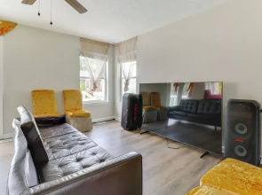 Spacious Home < 3 Mi to Hampton Coliseum!