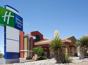 Holiday Inn Express Hotel & Suites Albuquerque - North Balloon Fiesta Park