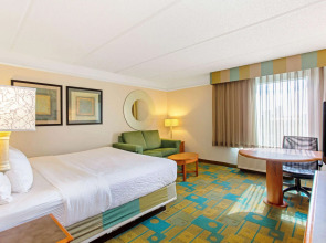 La Quinta Inn & Suites by Wyndham Orlando I Drive/Conv Ctr