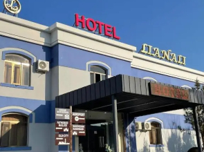 Lianali Hotel