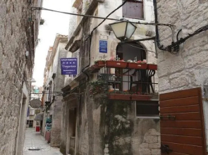Tragurium & Salona Apartments