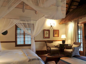 Thornybush Waterside Lodge